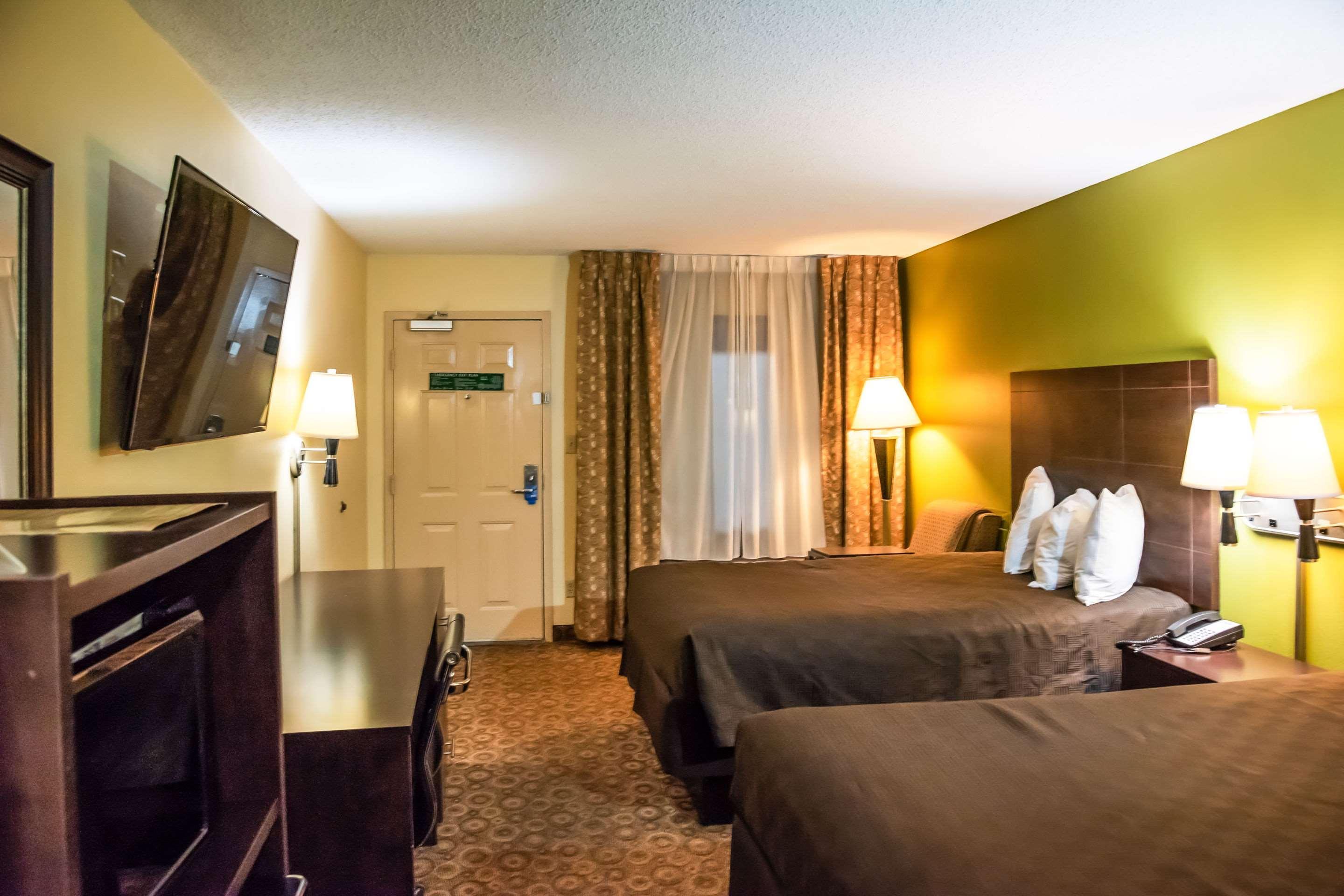 Rodeway Inn & Suites Clarksville Kültér fotó