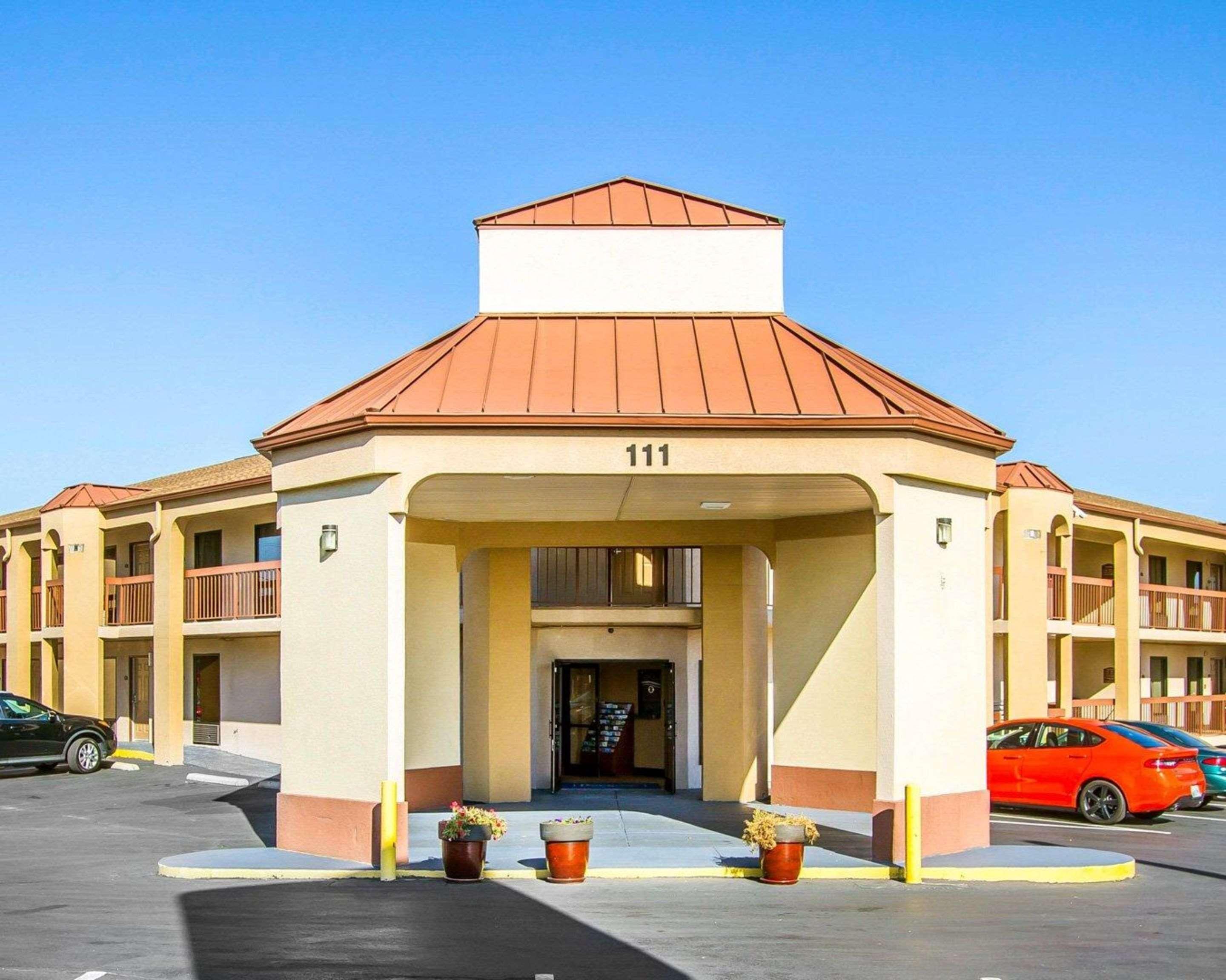 Rodeway Inn & Suites Clarksville Kültér fotó