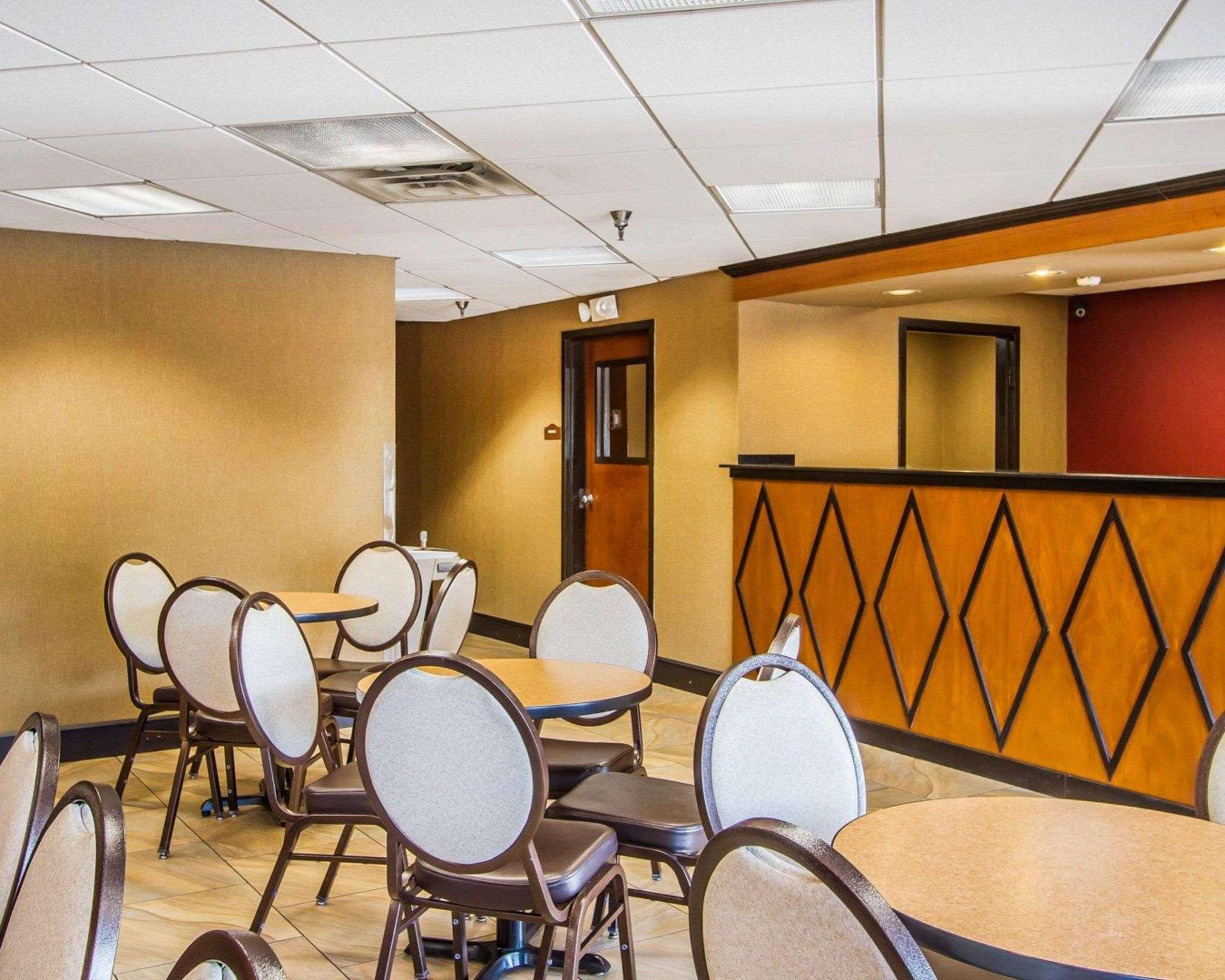 Rodeway Inn & Suites Clarksville Kültér fotó
