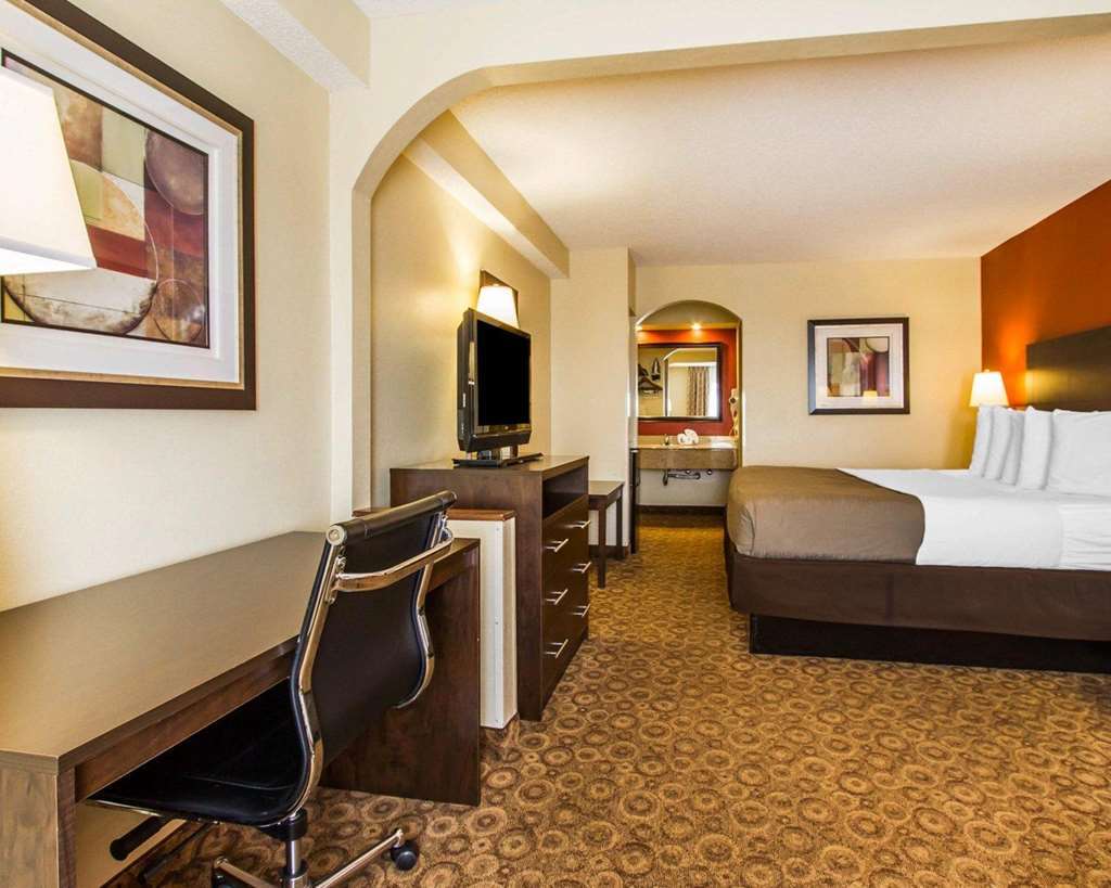 Rodeway Inn & Suites Clarksville Szoba fotó